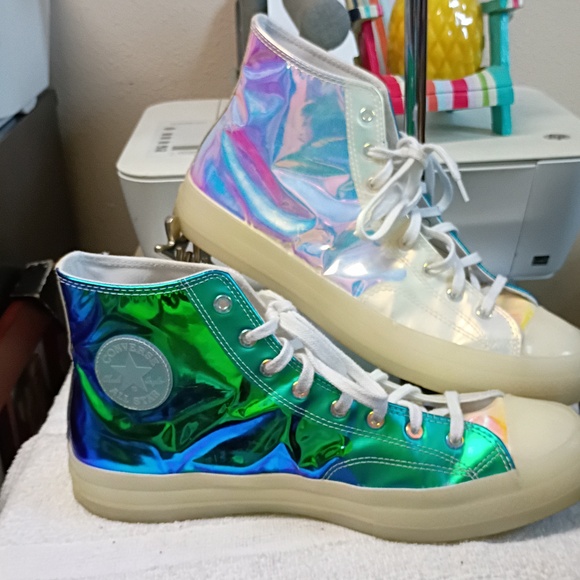 Converse CTA 70 Hi Iridescent - Picture 2 of 5